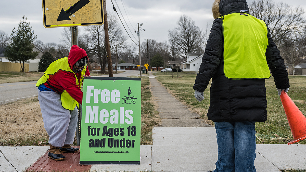 Jefferson County Public Schools, Kentucky, free lunch sign