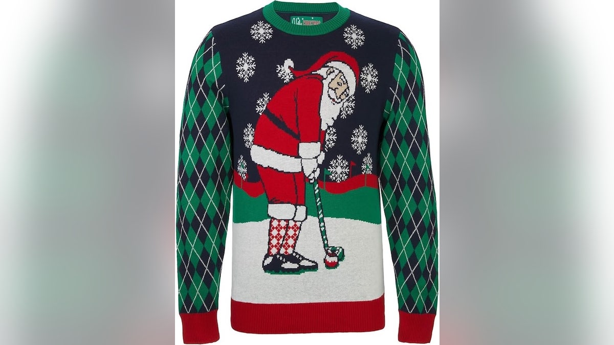 This sweater was made for the guy who would rather be on the green.
