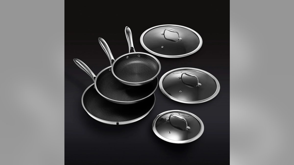 This set of pans is perfect for home chefs looking to level up.