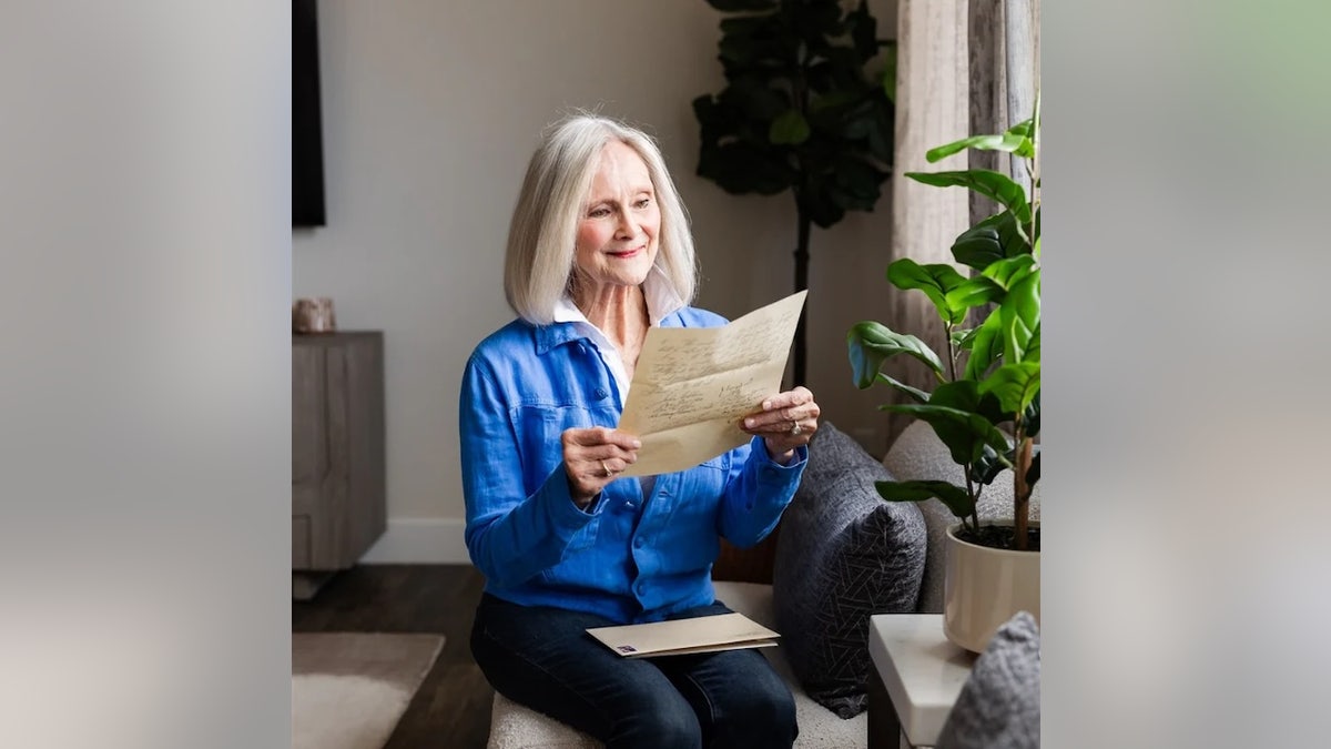 Get pieces of important history delivered to your mailbox.