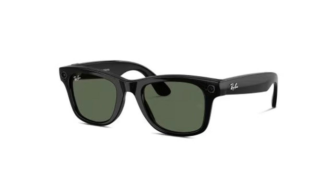 These sunglasses come with AI and a camera. 