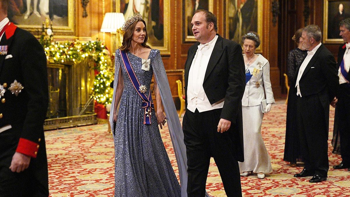 Kate Middleton wears largest tiara she's ever worn ‘reserved for Britain’s queens’ at state banquet: expert  at george magazine