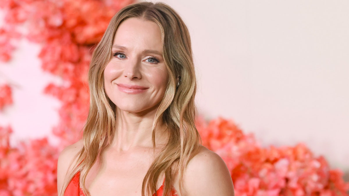 Kristen Bell defies daughters’ request to change out of ‘too sexy’ red dress  at george magazine