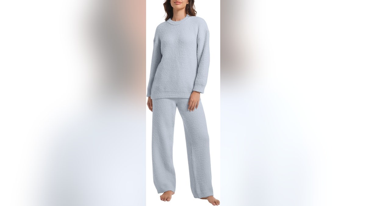 An ultra-soft go-to outfit.