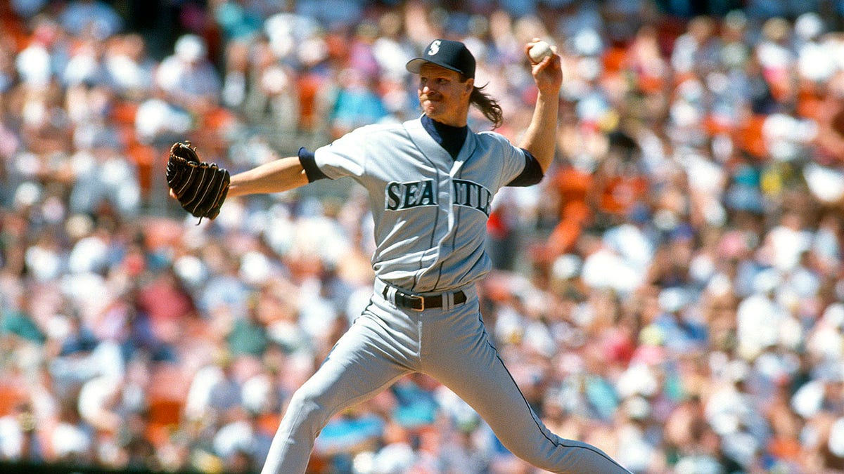 Randy Johnson pitches