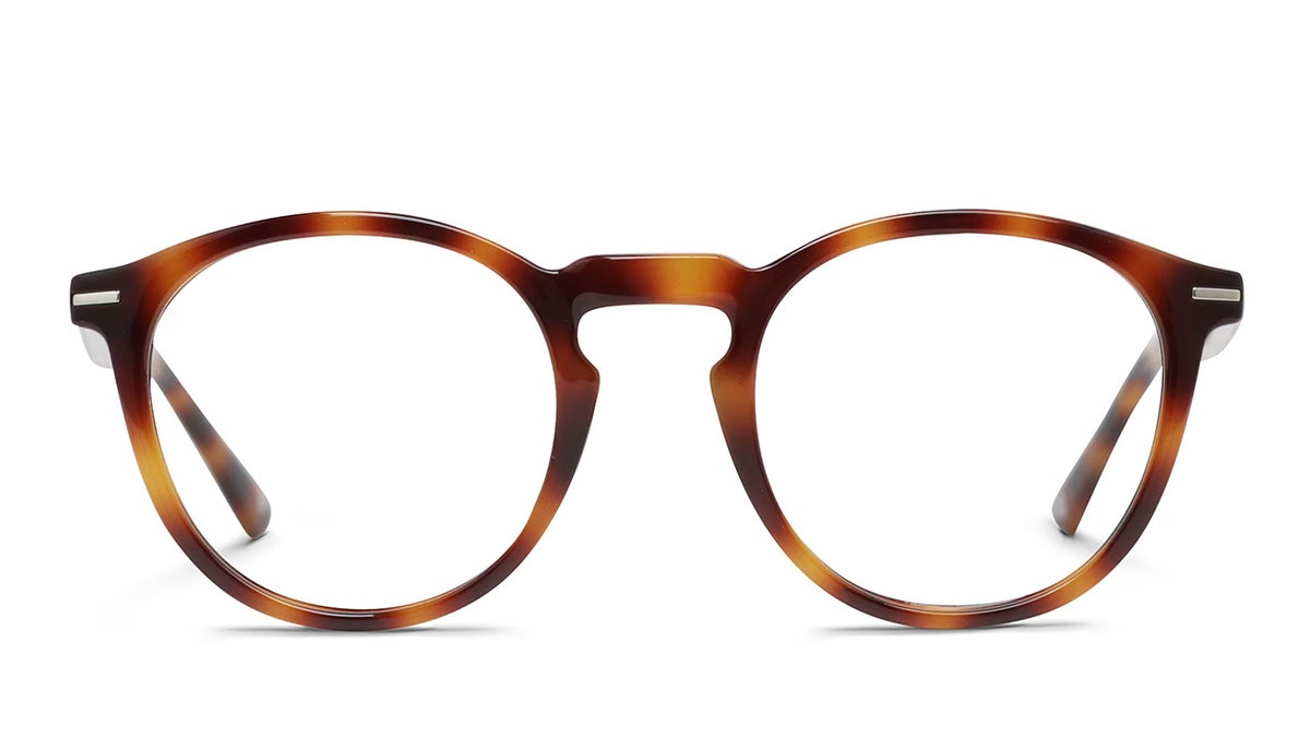 These classic round frames have a vintage vibe.
