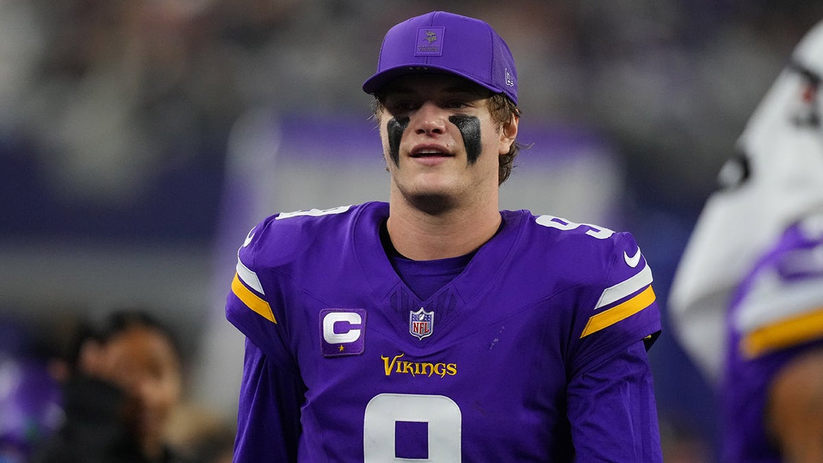 JJ McCarthy in the second half vs Cowboys