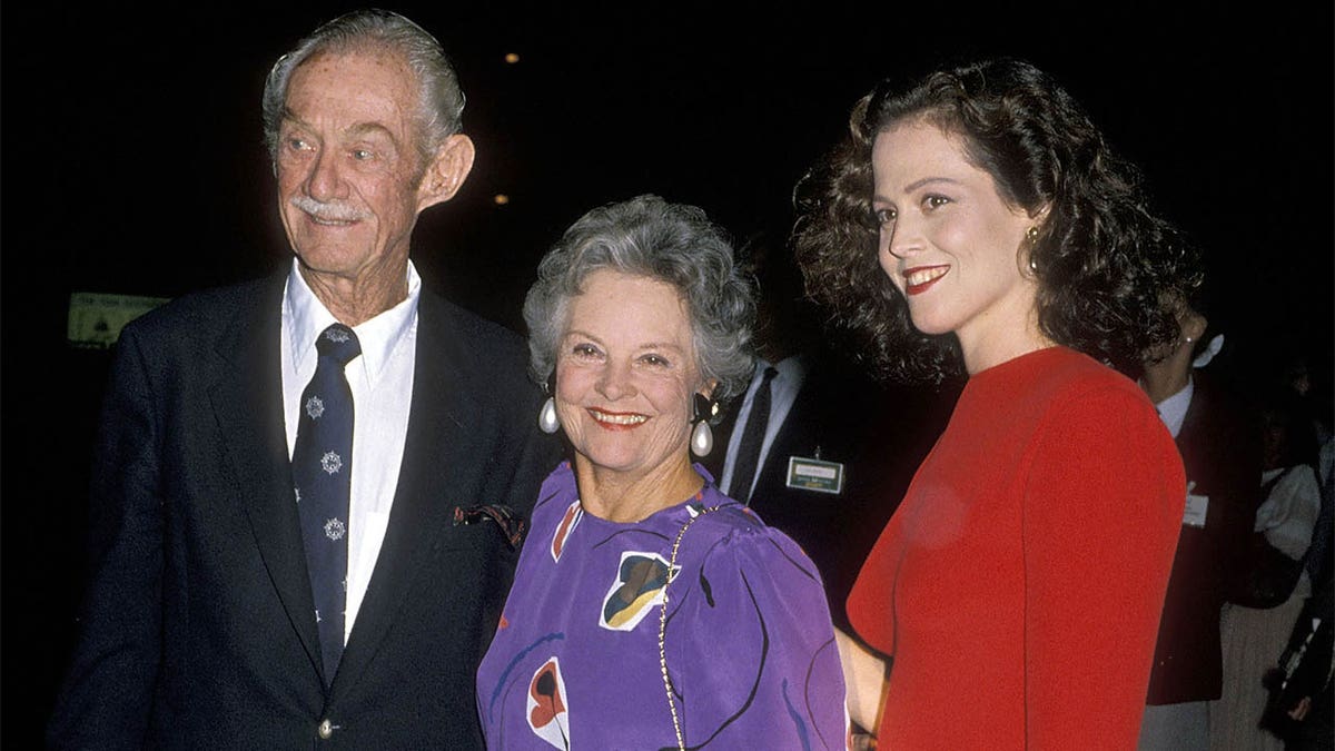 Sigourney Weaver with her parents Elizabeth and Pat at "Gorillas in the Mist" premiere