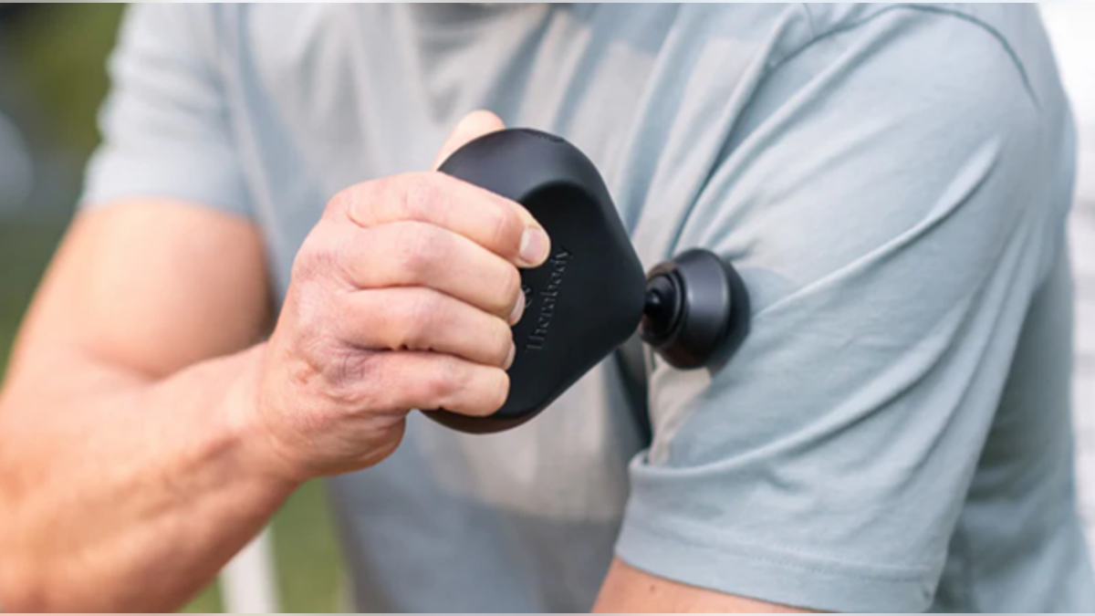 A compact massager that's lightweight and easy to hold. 