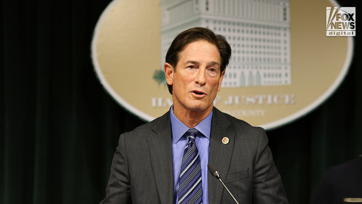 LA DA Nathan Hochman talks about the Rob Reiner stabbing case