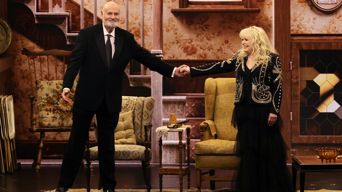 Rob Reiner and Sally Struthers reunite on stage at the 2024 Emmy Awards to pay tribute to Norman Lear.