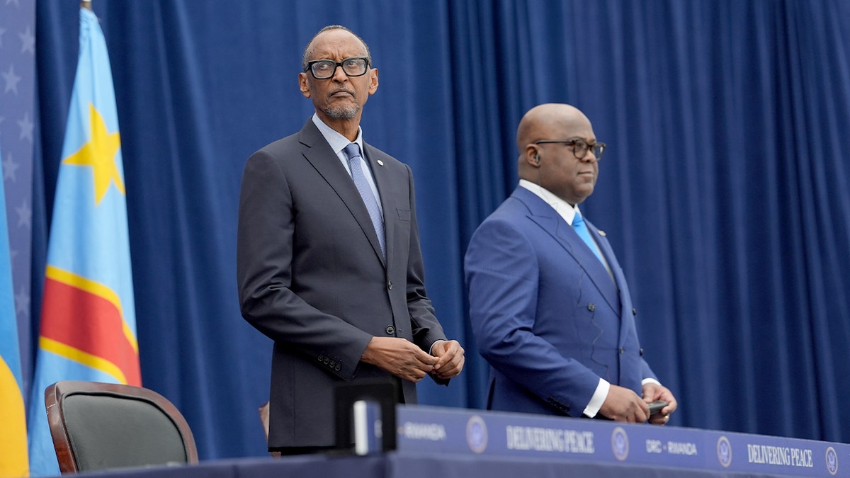 Przywódcy Rwandy i Demokratycznej Republiki Konga wspólnie biorą udział w formalnym wydarzeniu podpisania porozumienia w Waszyngtonie.