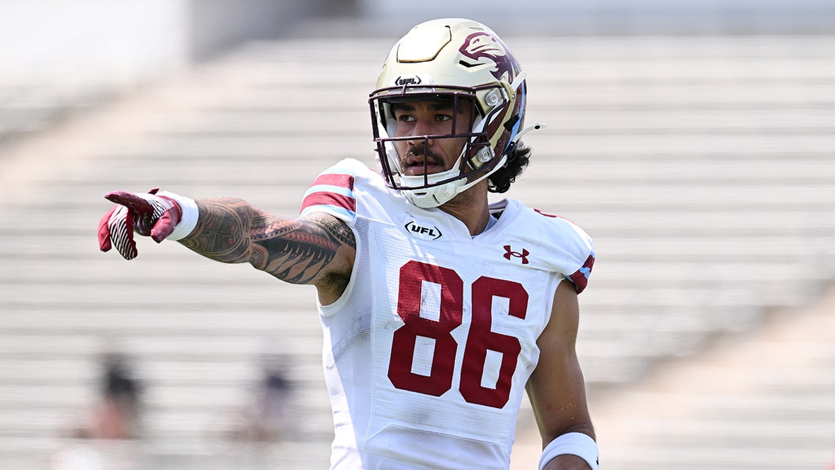 Samson Nacua points on field