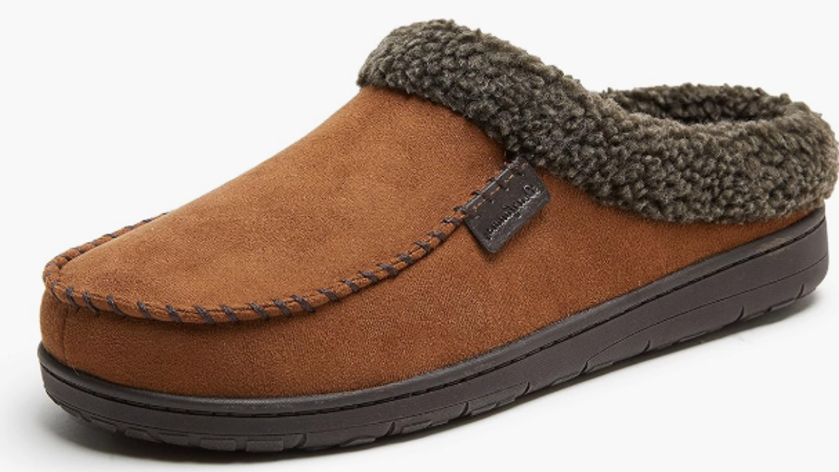 Best for: Warm feet whether inside or outside.