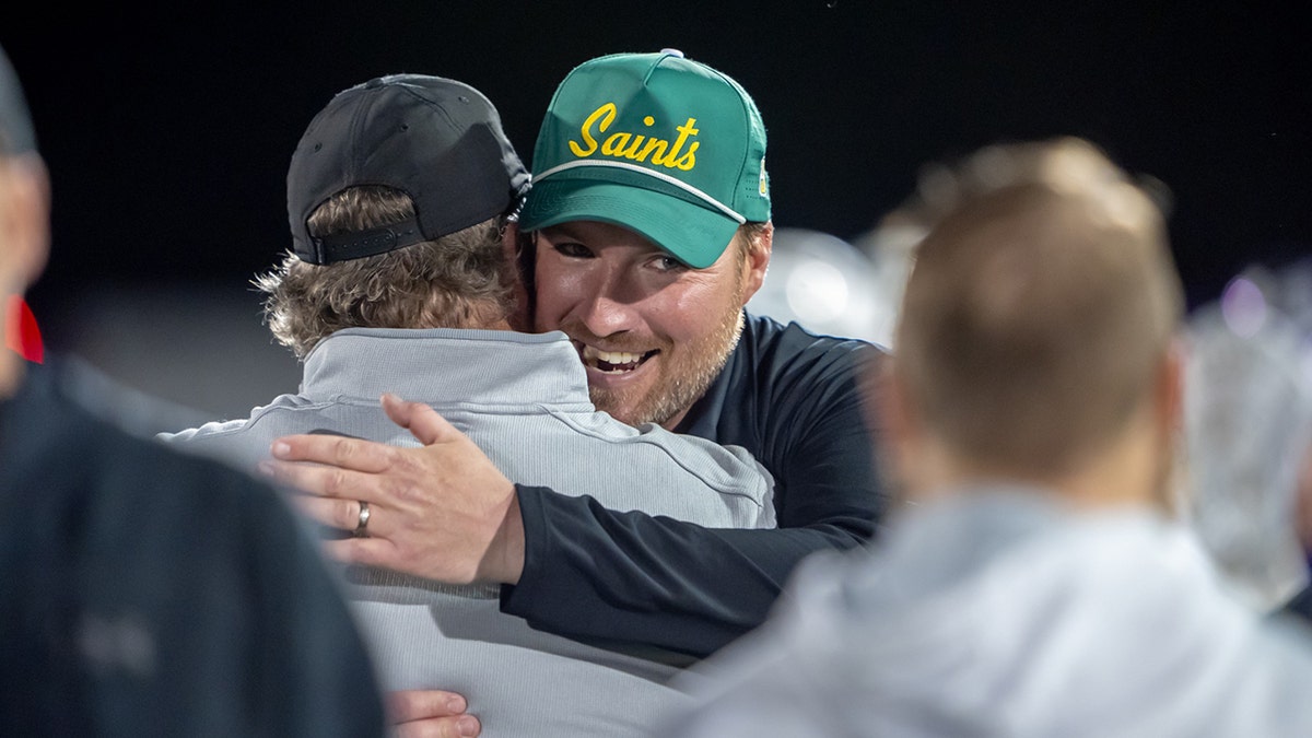 Liam Gleeson ze swoim sztabem trenerskim