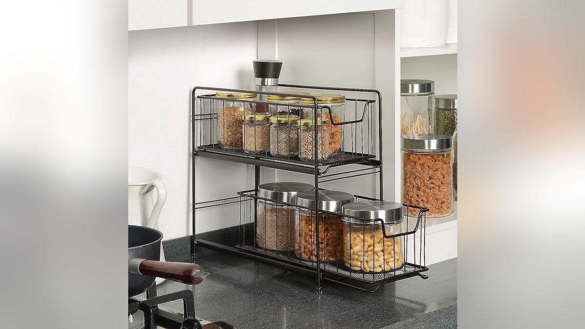 16 smart kitchen upgrades that instantly cut the clutter  at george magazine