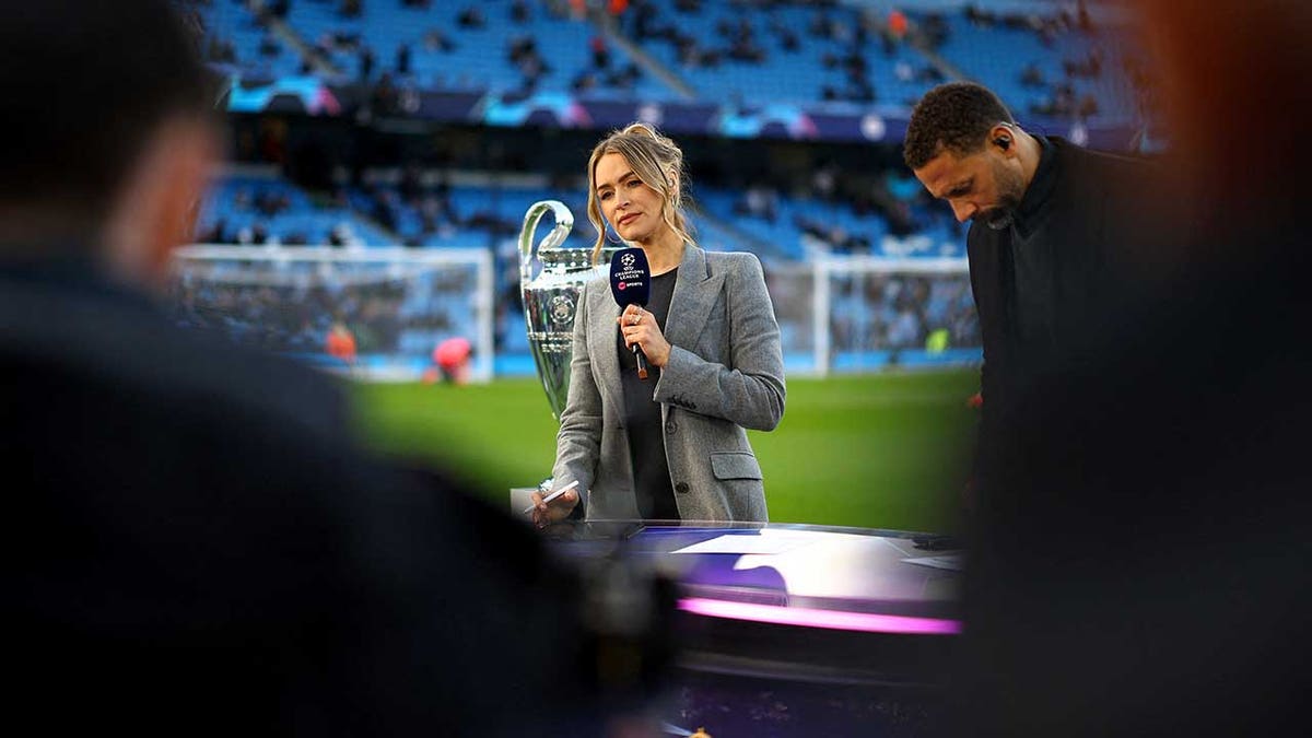 Laura Woods before Champions League quarterfinal match