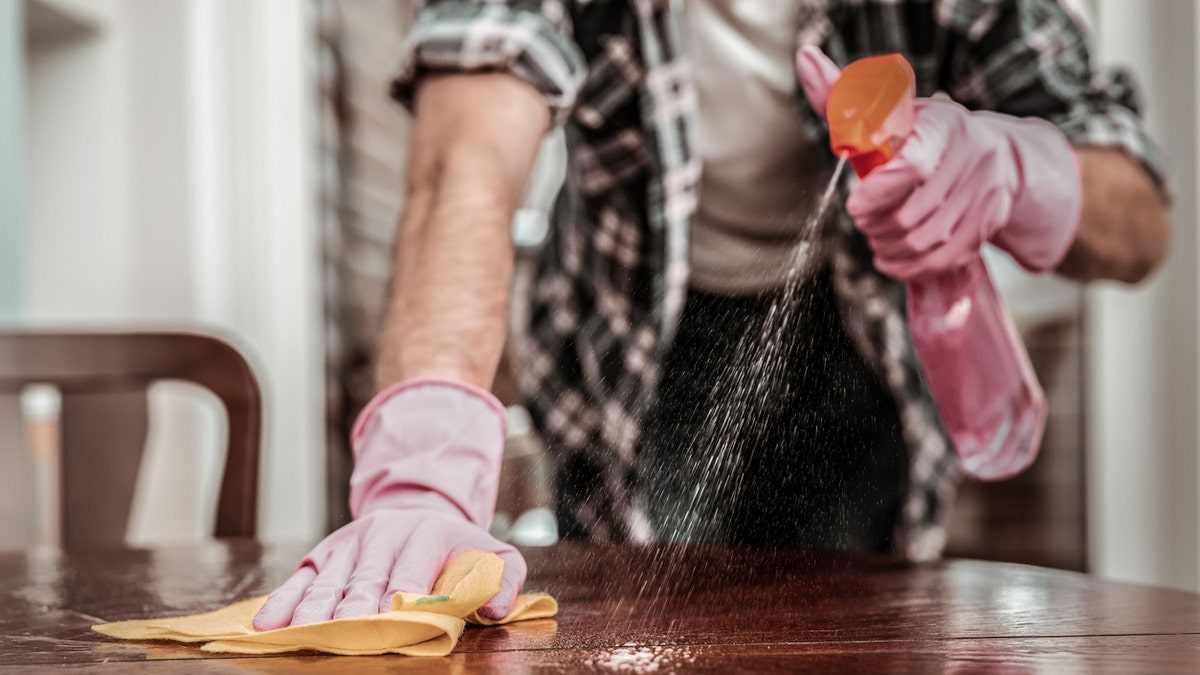 Instead of overspending on common household items, save when you shop on Amazon.