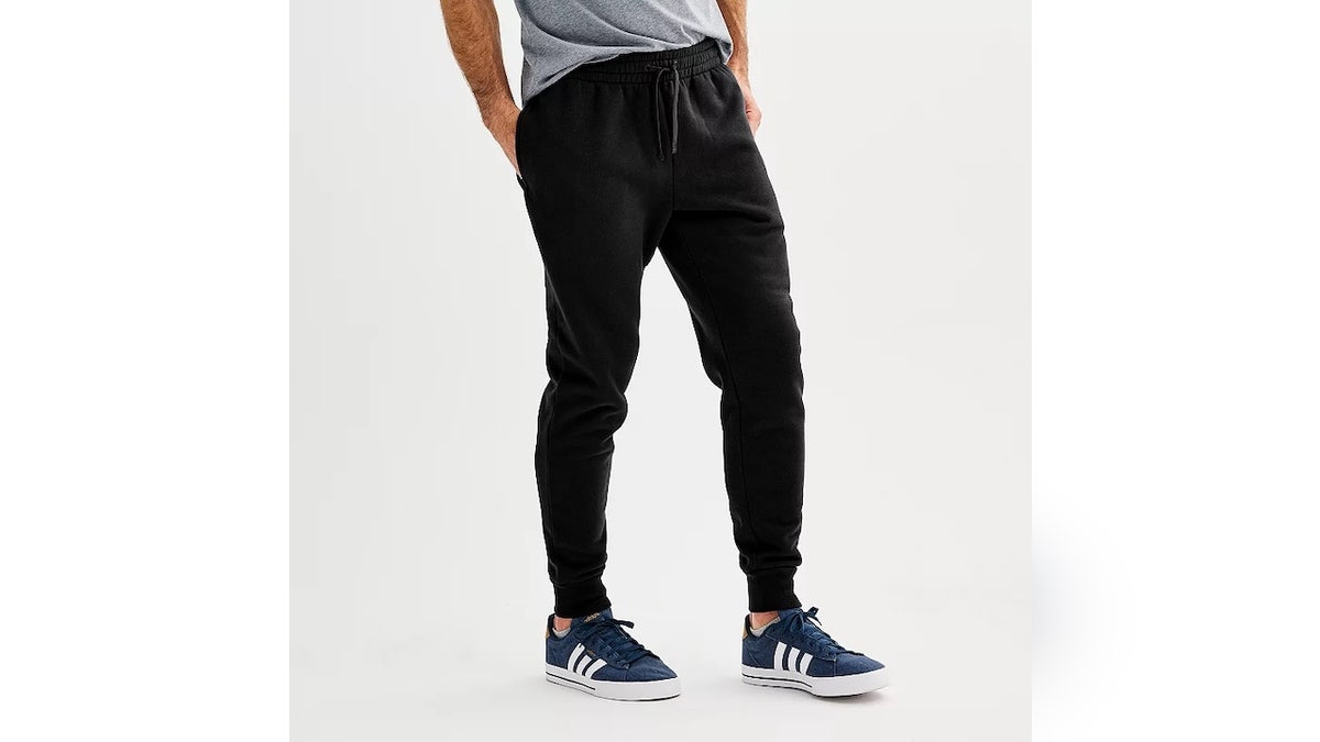 Stay comfortable and warm in these joggers.?