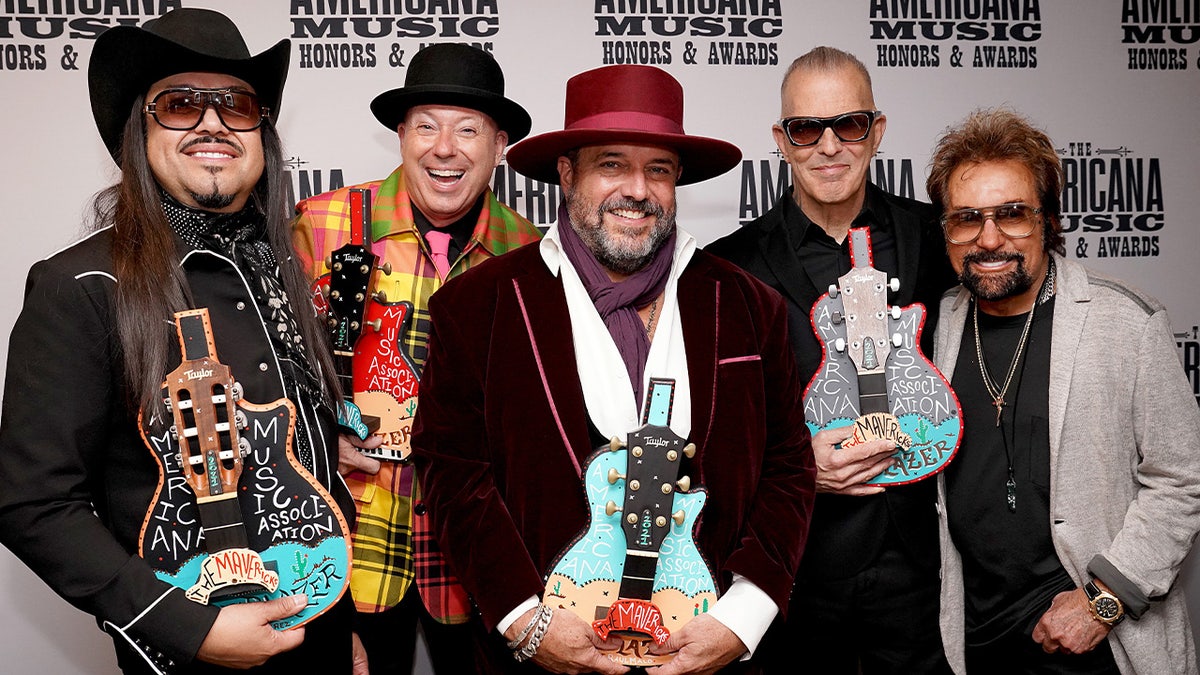 The Mavericks receive awards