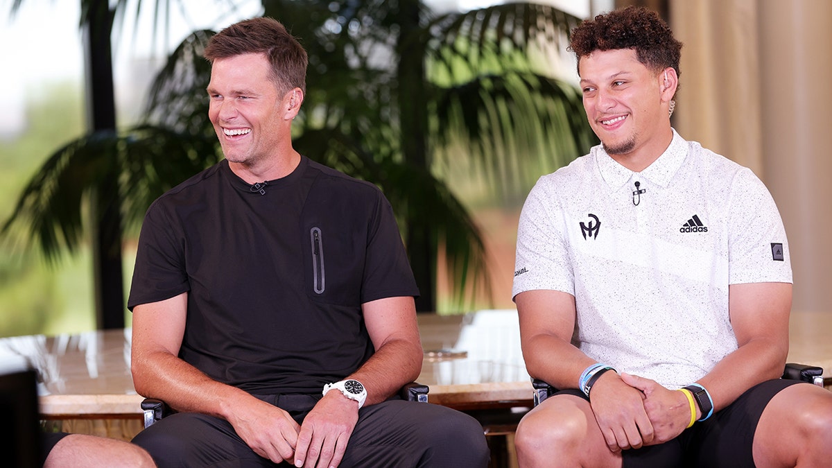 Tom Brady and Patrick Mahomes enactment successful a roundtable