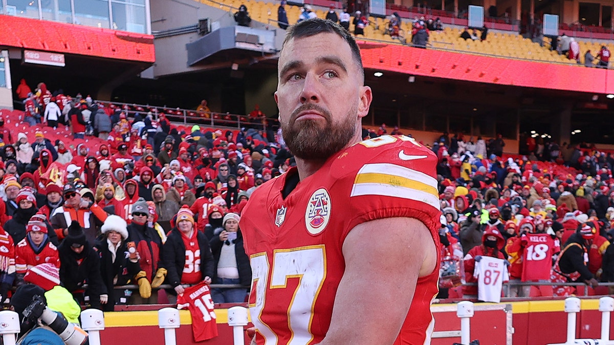 travis-kelce-chiefs-chargers.