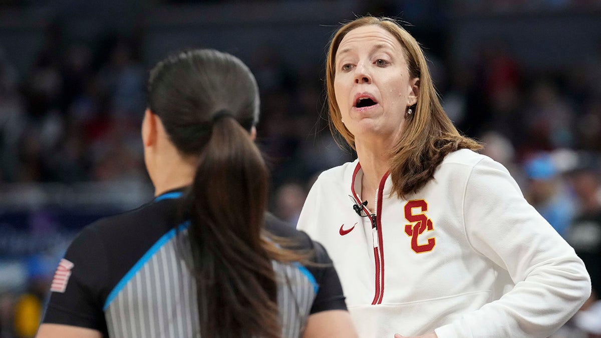 Lindsay Gottlieb at the Big Ten Tournament