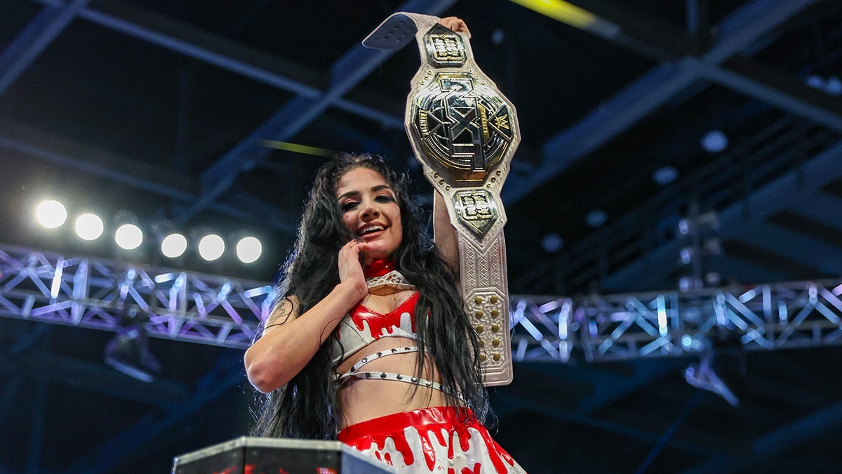 Tatum Paxley wins the NXT title