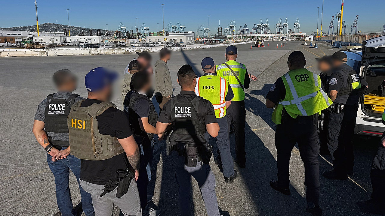 ICE arrests 100+ illegal alien truckers in major sweep after ᴅᴇᴀᴅly crashes across multiple states