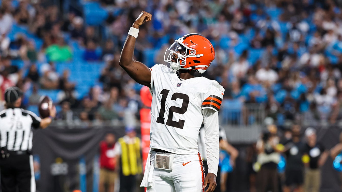 Shedeur Sanders يحطم سجل ترخيص NFLPA الخاص بـ Tom Brady من خلال دفع تعويضات ضخمة مدفوعة بالبضائع: تقرير