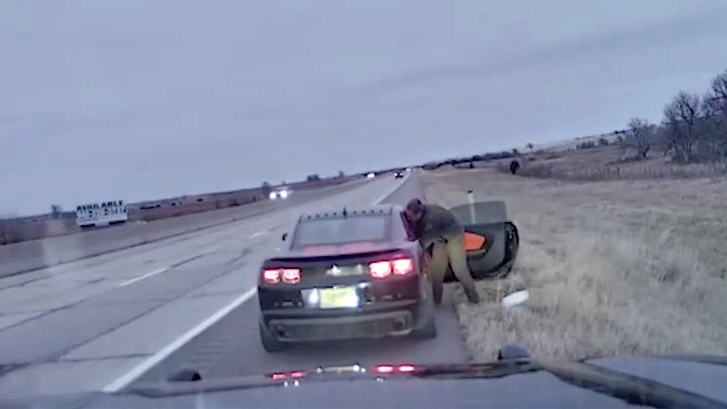 Oklahoma trooper helps deliver newborn on highway shoulder
