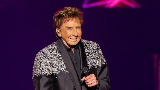 Barry Manilow reveals how routine doctor visit for hip pain uncovered hidden cancer diagnosis