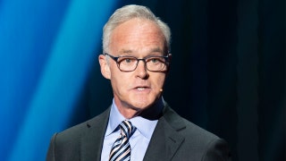 Scott tiene un fuerte enfrentamiento con el nuevo jefe de «60 Minutes» y acusa a Bari Weiss de «acabar» con el programa
