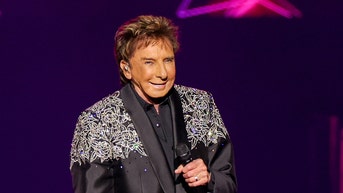 Barry Manilow to undergo surgery for ‘cancerous spot’ on lung, credits ‘pure luck’ for early detection - Fox News