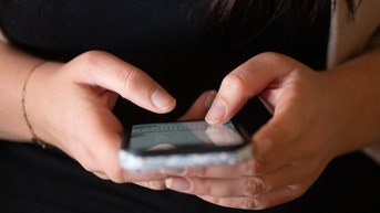 Holiday shopping surge triggers spike in fake delivery text scams targeting consumers - Fox News