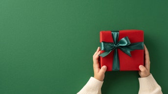 Gifts she’ll love (and thank you for) — from pajamas to fragrances - Fox News