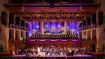 Kennedy Center honors military families with sold-out holiday concert - Fox News