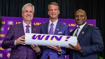 Lane Kiffin returns to Oxford as 'public enemy number one' in Mississippi - Fox News