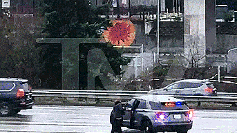 Suspect allegedly yanks trooper from cruiser, steals car in Christmas chase - Fox News