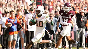 Miami's last-minute touchdown crushes Aggies' playoff hopes in defensive battle - Fox News