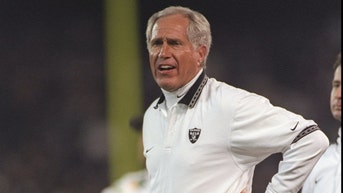 Former Raiders and college football coach Mike White dead at 89 - Fox News