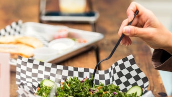 Bill proposes statewide ban on plastic utensils, condiments at restaurants unless requested - Fox News