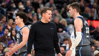 Jazz coach Will Hardy drops F-bombs on players in viral timeout video during blowout loss - Fox News