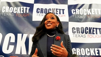 Crockett se enfrenta a la reacción del GOP y Hollywood tu agenda de extrema izquierda y tu presencia en los medios tras lanzar tu candidatura al Senado de los Estados Unidos.