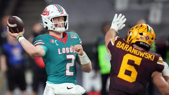 College football fans go wild for New Mexico's bowl game uniforms