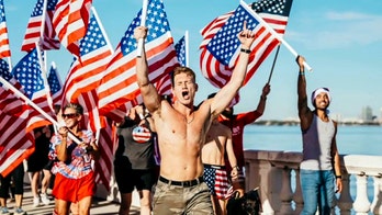 Florida runner spreads 'pure joy' carrying American flag to inspire unity and wellness