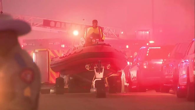 Mexican Navy plane possibly carrying burn victims crashes in Texas as search continues