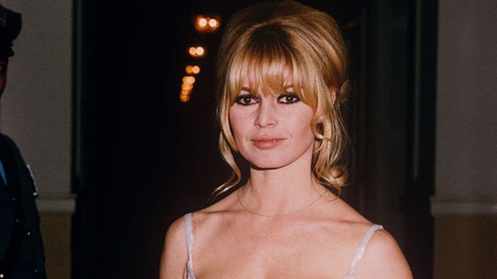 El símbolo sexual Brigitte Bardot abandonó el centro de atención porque «ya había tenido suficiente», según el autor.