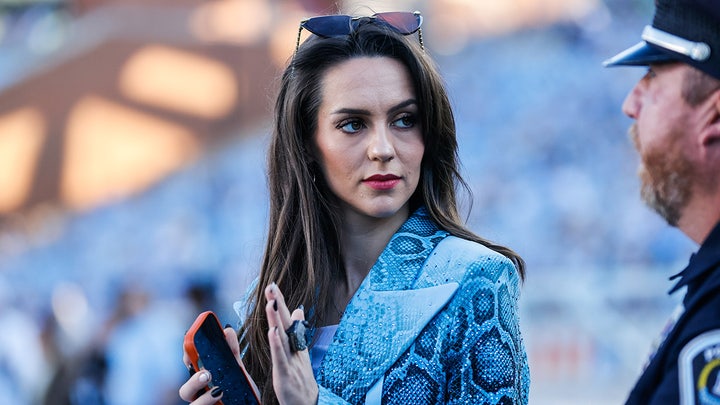 Relationship expert Jackie Dorman talks Bill Belichick, Jordon Hudson romance