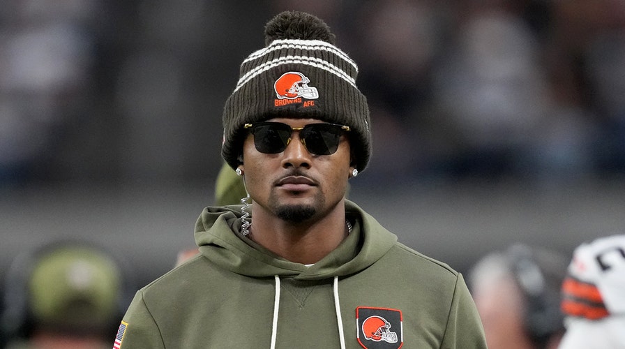 Browns legend Joe Thomas says Shedeur Sanders can become the 'franchise guy'